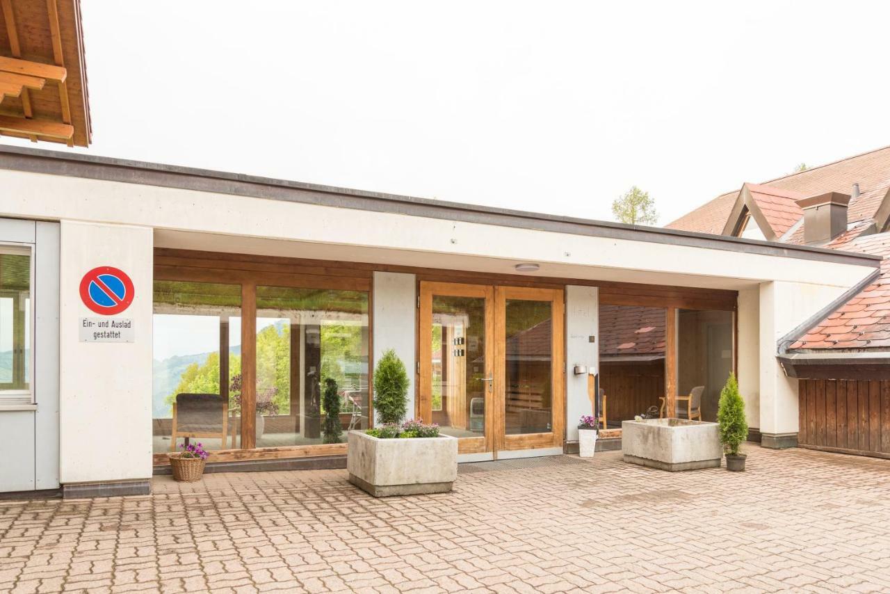 Auszeit-Hotel Z Aeschiried Aeschi Bei Spiez Exterior photo